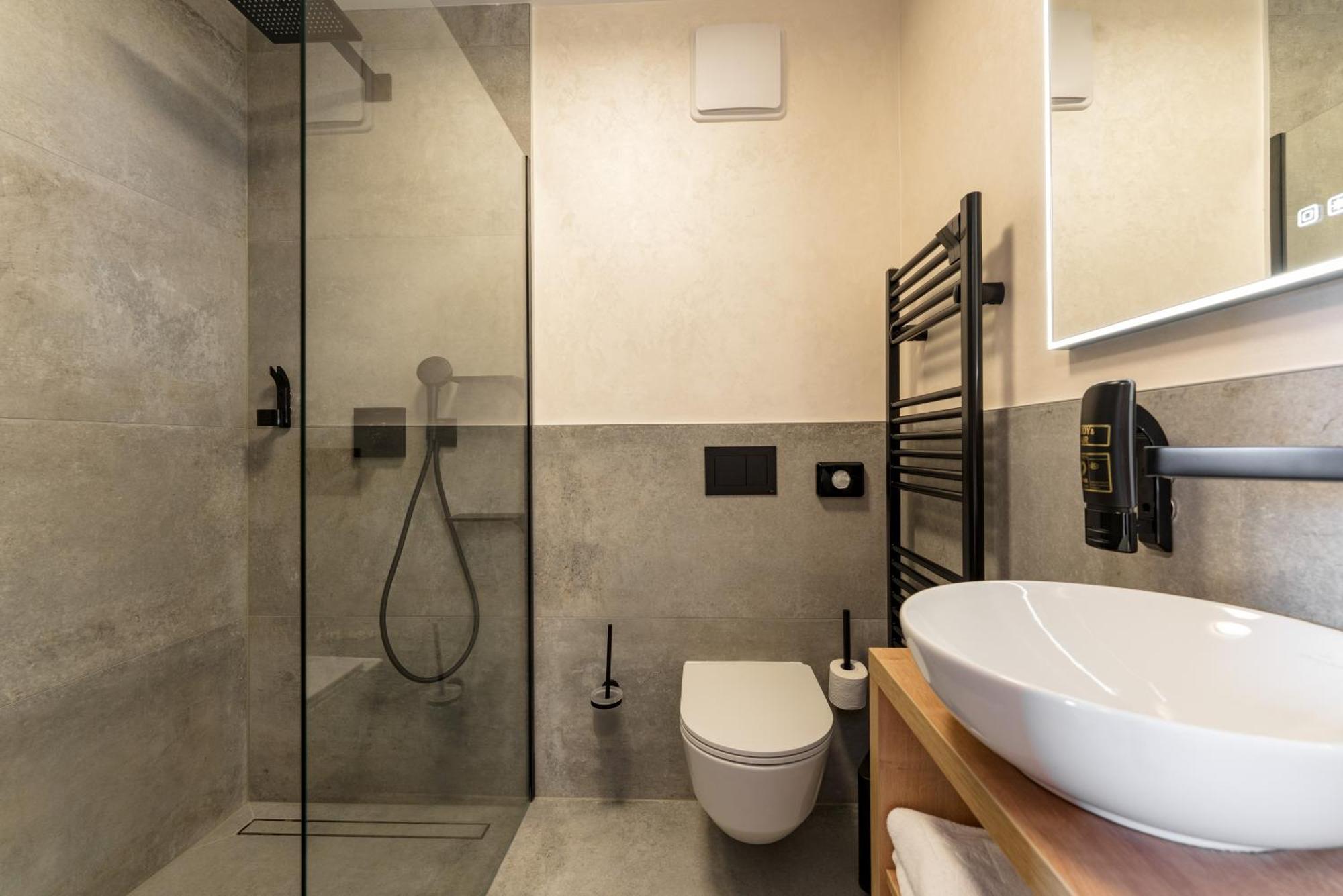 Pure Alpine Suites ชลัดมิง ภายนอก รูปภาพ