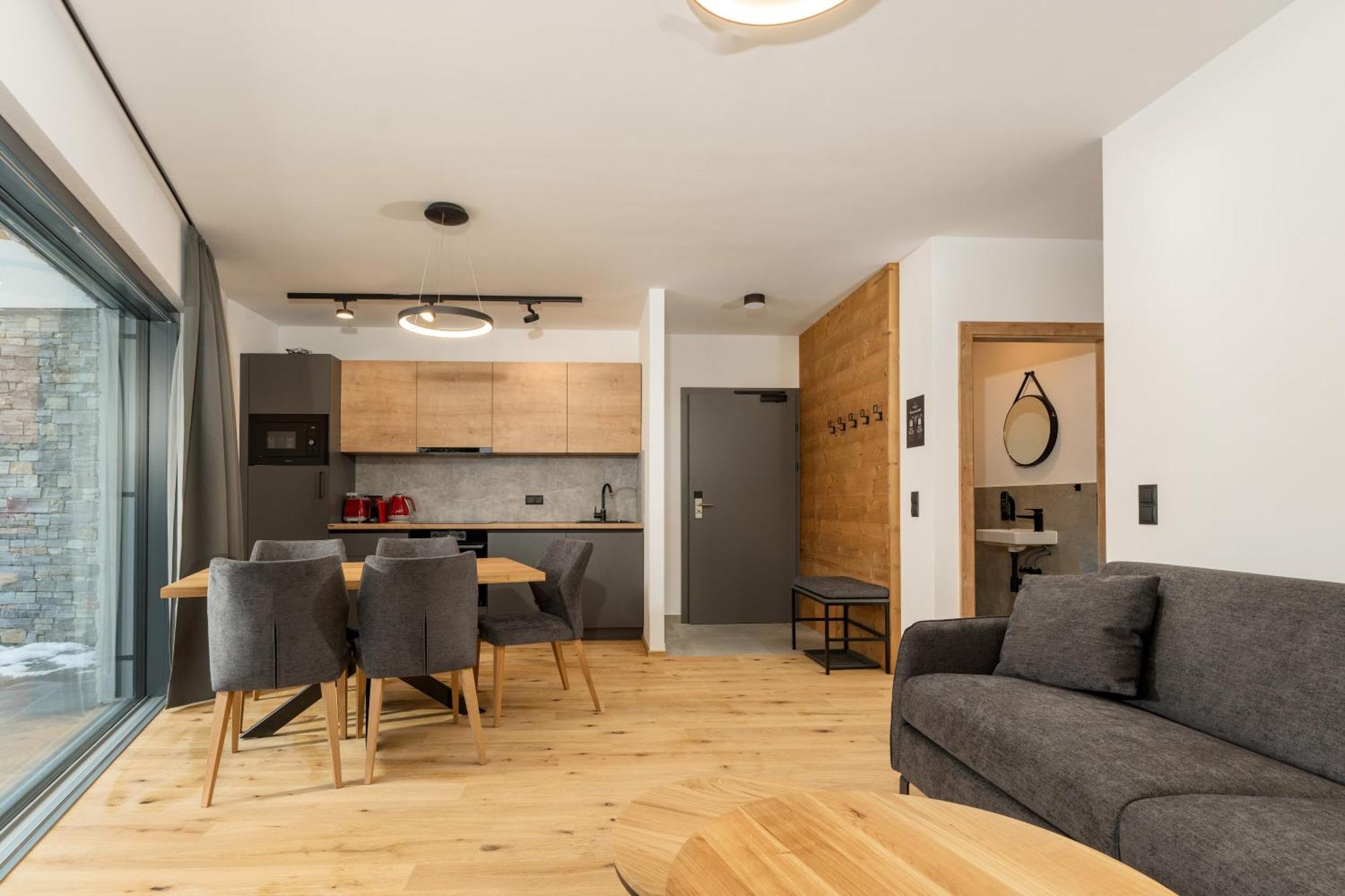Pure Alpine Suites ชลัดมิง ภายนอก รูปภาพ