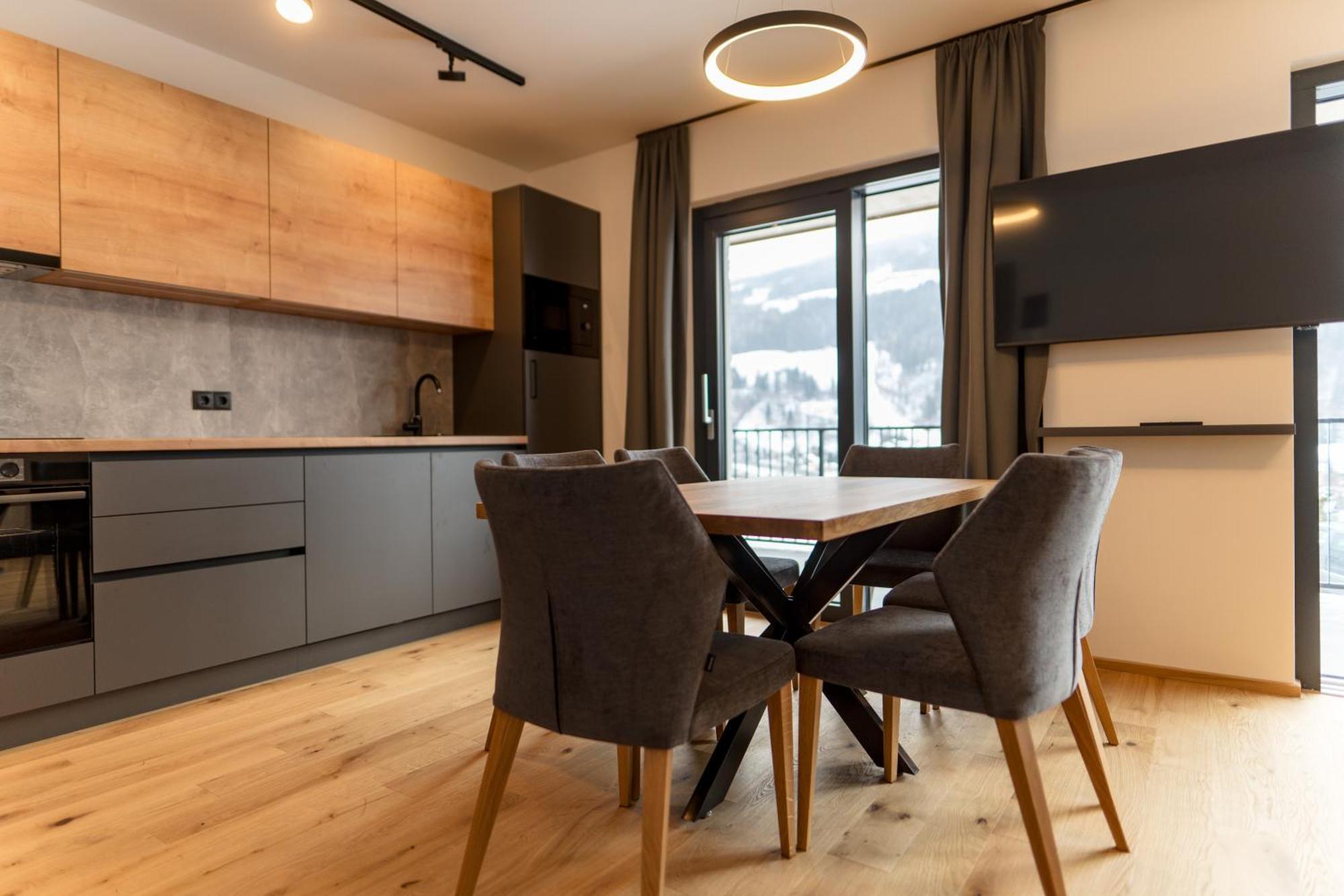 Pure Alpine Suites ชลัดมิง ภายนอก รูปภาพ